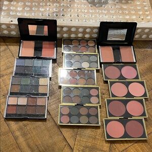Vibrant Eyeshadow Palette Set with Mirror